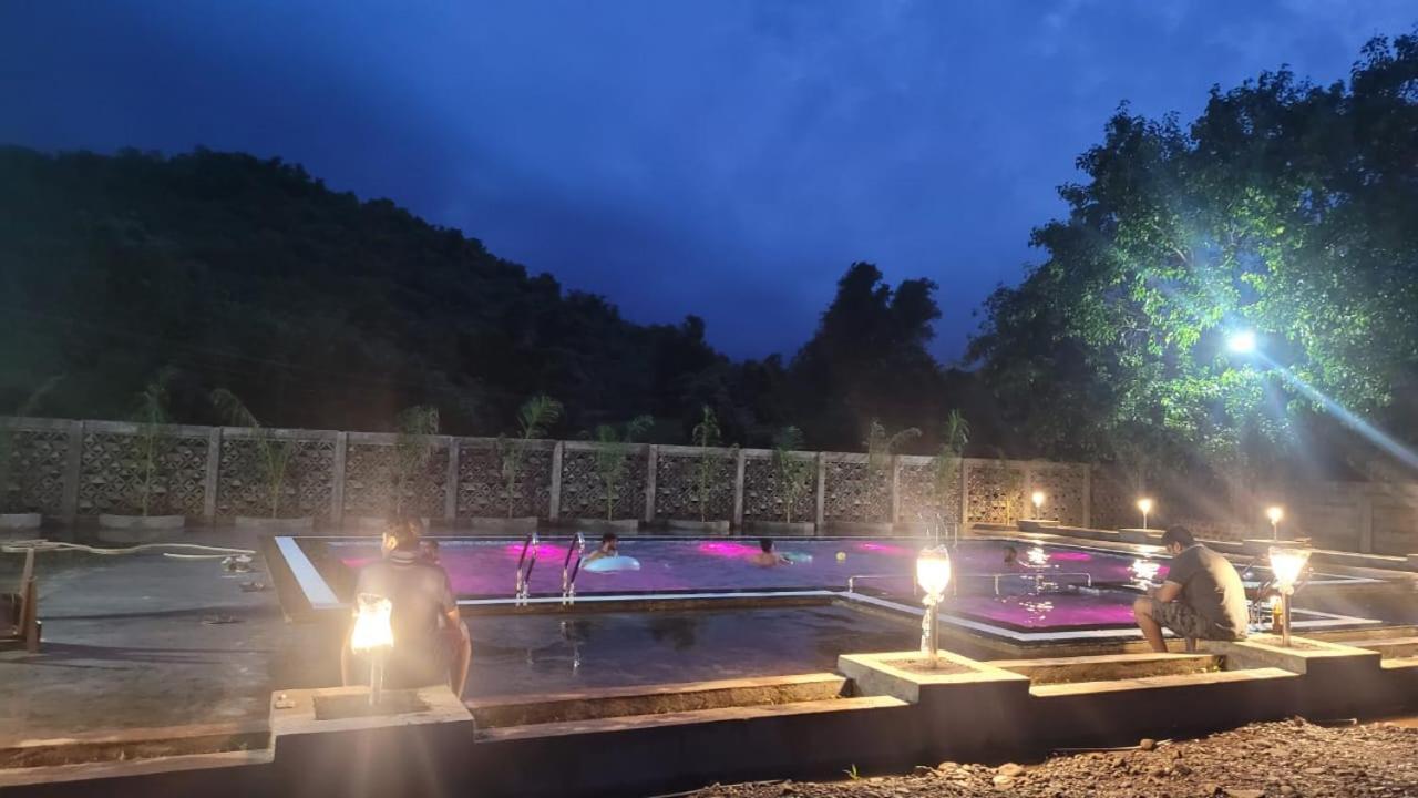 Silent Valley Resort Thane Exteriör bild